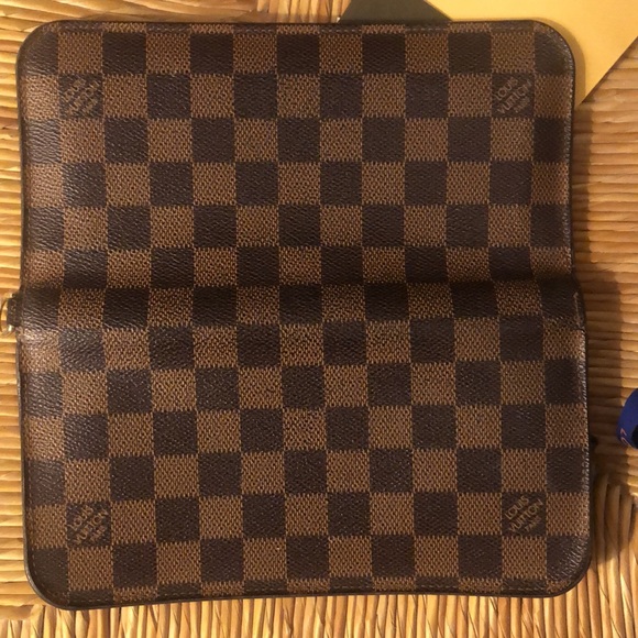 Authentic Louis Vuitton Damier Ebene Long Zippy wallet/organizer! GORGEOUS - Picture 5 of 7